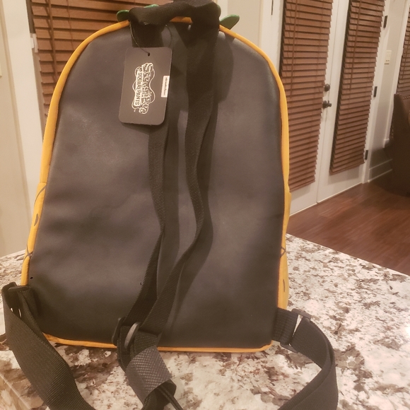 BIOWORLD SPONGEBOB PINEAPPLE DECORATIVE 3D MINI BACKPACK - Picture 3 of 11